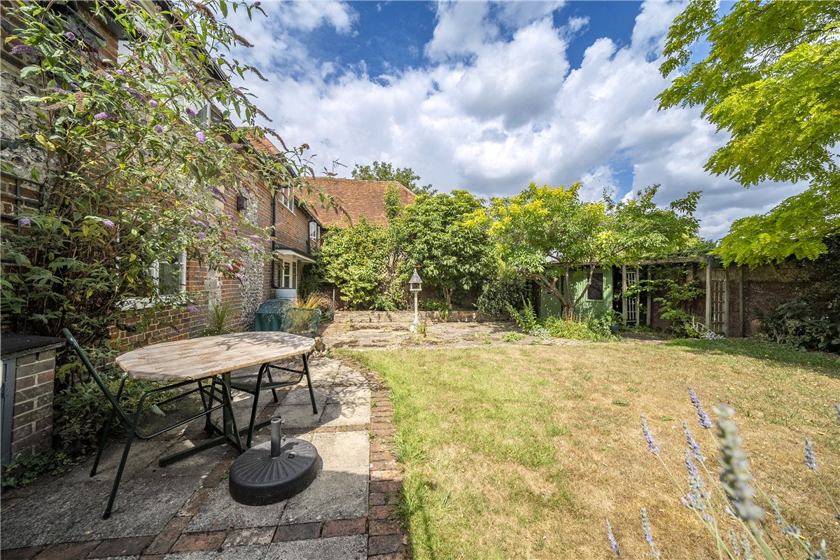 5 bedroom House, Kings Somborne, Stockbridge, SO20 - Sold, Image 2