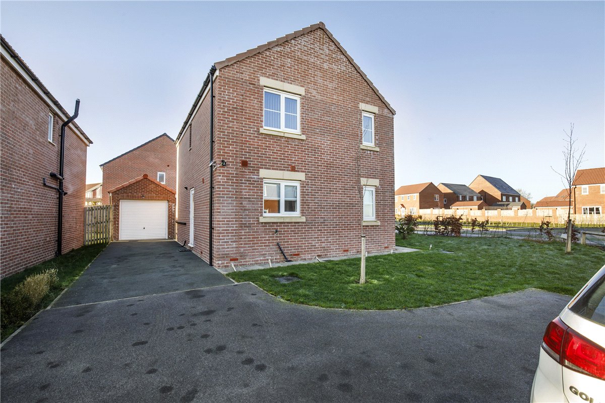 3 bedroom House, Ingleborough Drive, Harrogate, HG3 - Available, Image 1