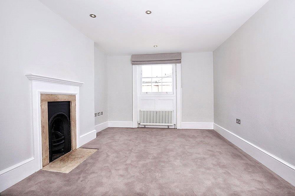 2 bedroom Maisonette, Manchester Street, Marylebone, W1U - Available, Image 5