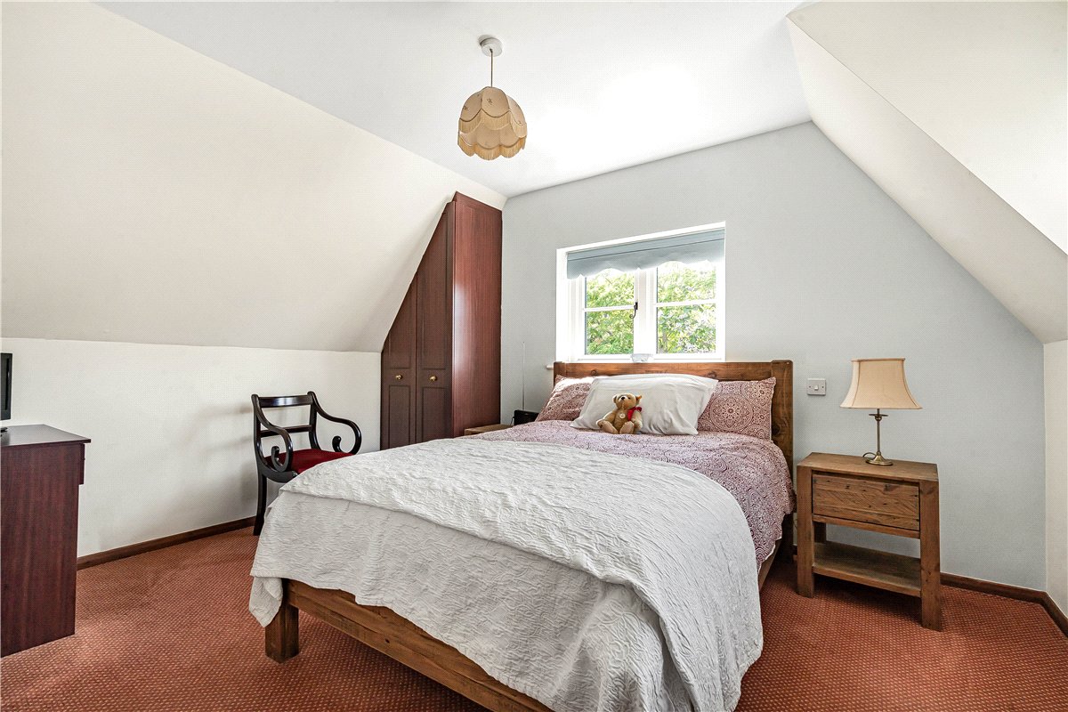 4 bedroom Cottage, Station Road, Melbourn, SG8 - Available, Image 8