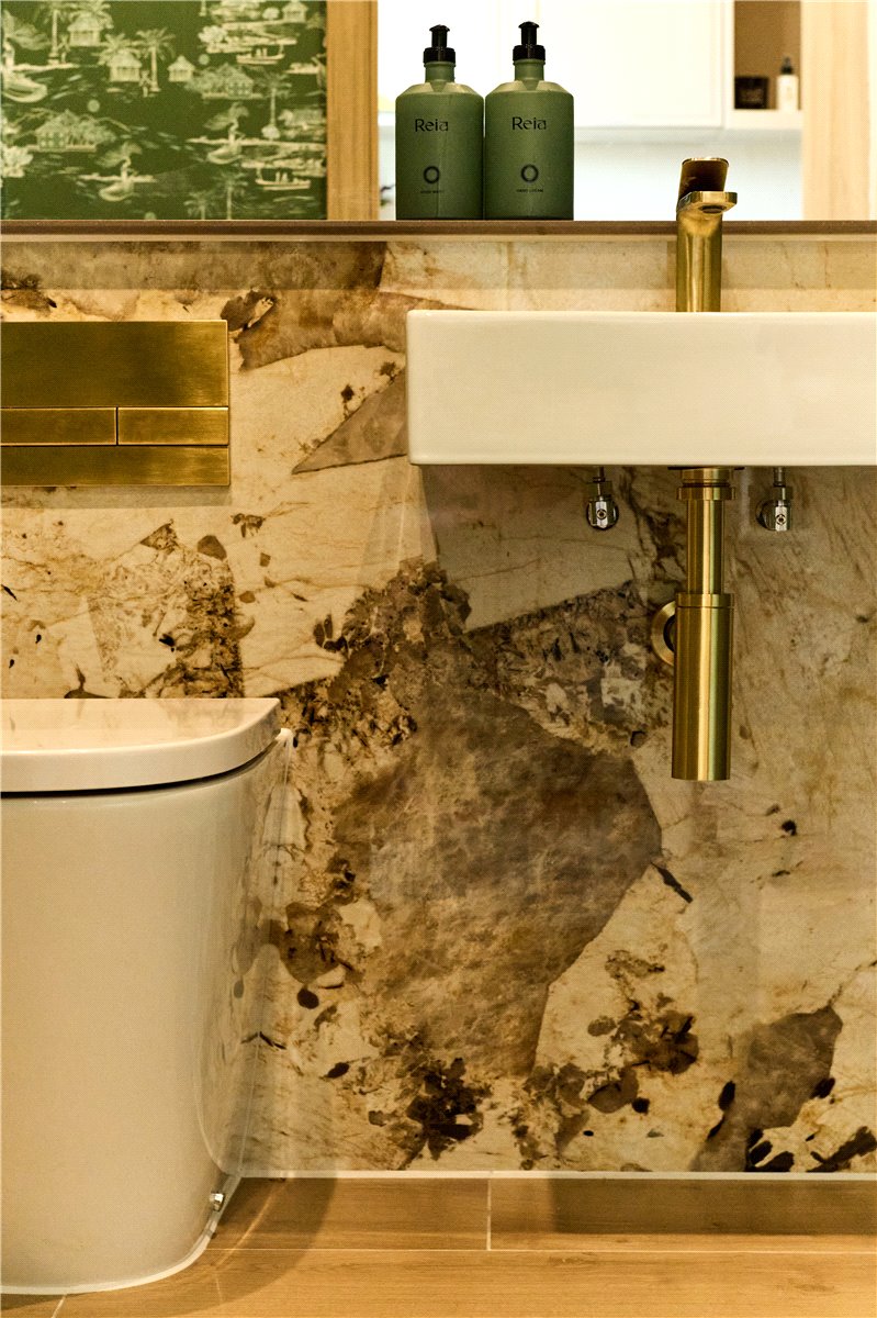 4 bedroom House, London Square Wandsworth Common, Springfield Drive, SW17 - Available, Image 9