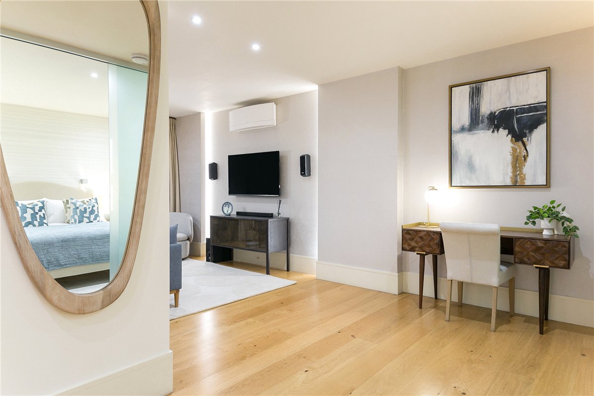 1 bedroom Flat, Armitage Apartments, 228 Great Portland Street, W1W - Available, Image 10