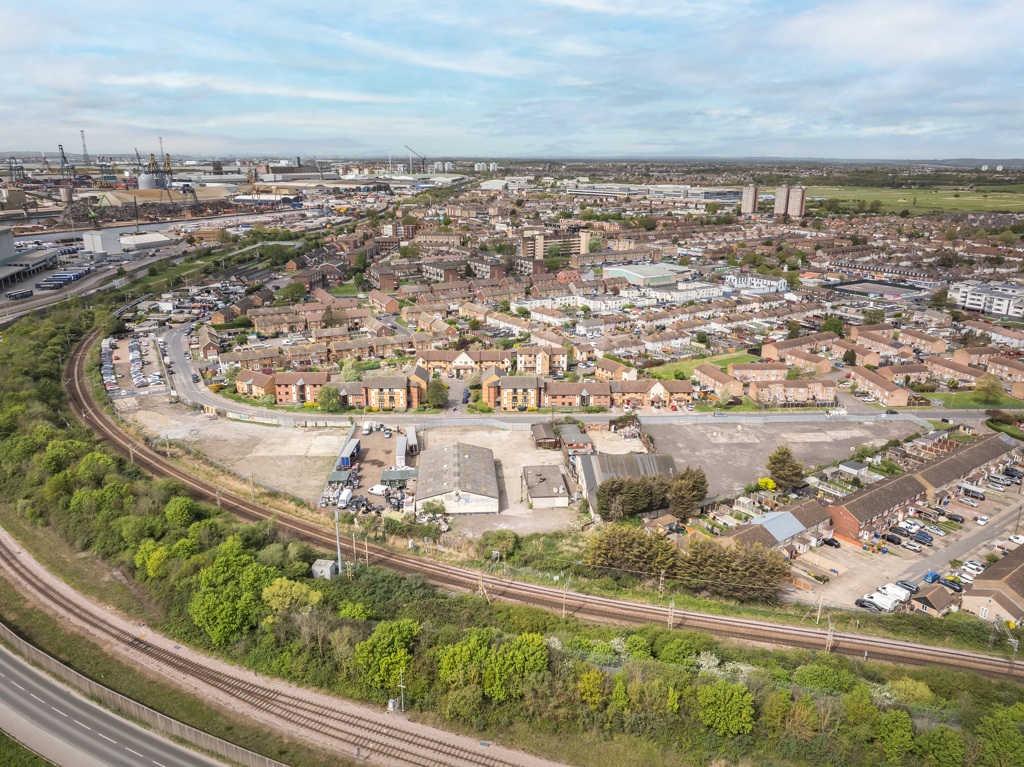 13500 to 39500 Sq Ft, 18 Hume Avenue, Tilbury, RM18 - Available, Image 6