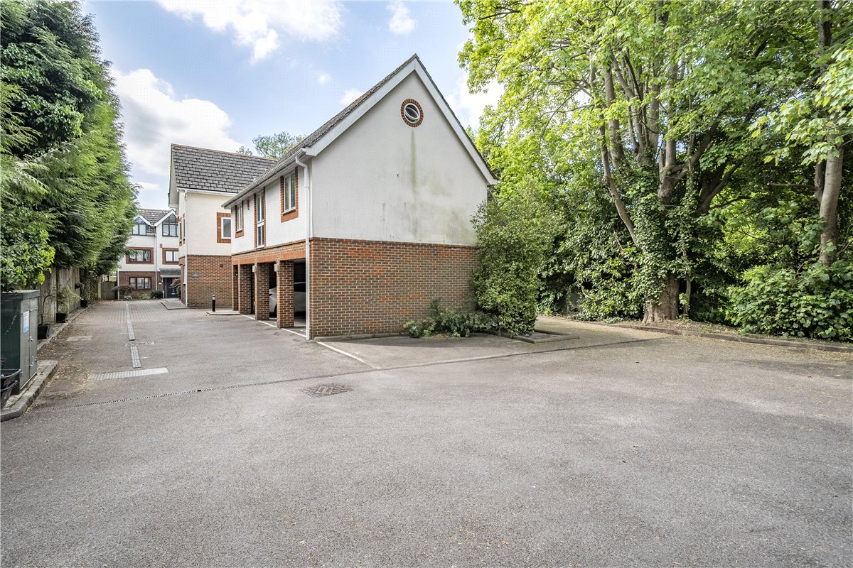 3 bedroom House, Park Road, Winchester, SO23 - Available, Image 9