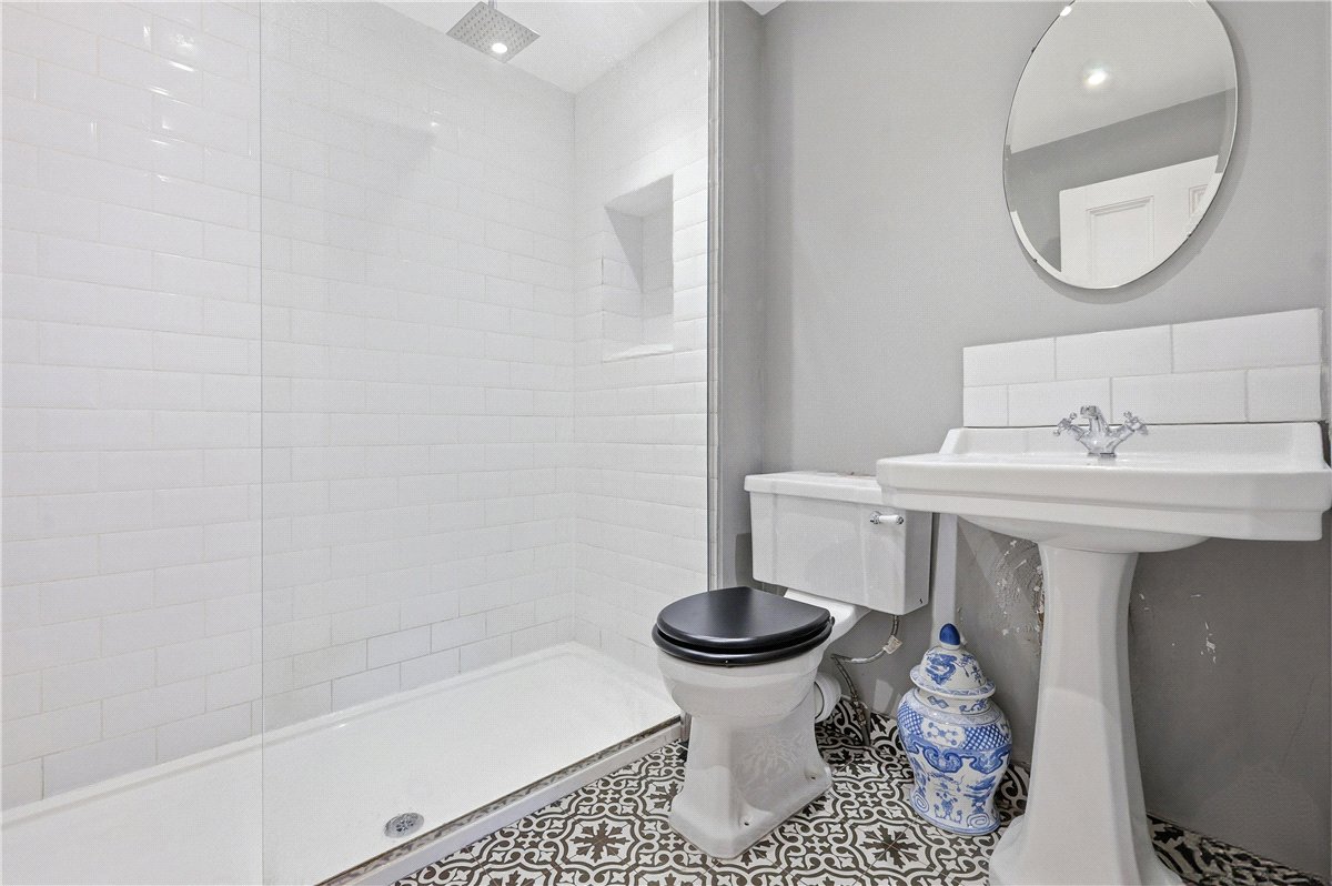 6 bedroom House, Delaford Street, London, SW6 - Available, Image 21