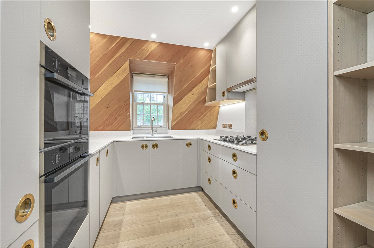 3 bedroom Maisonette, Marylebone High Street, Marylebone, W1U - Available, Image 17
