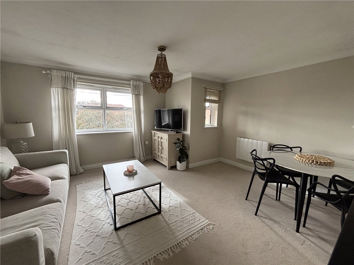 2 bedroom Flat, Stretton Close, Bradfield Southend, RG7 - Available, Image 1