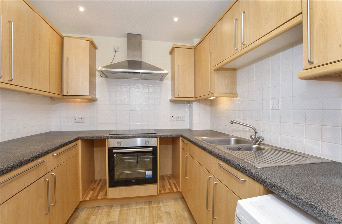 2 bedroom Flat, Oak Tree Court, Haxby, YO32 - Available, Image 3