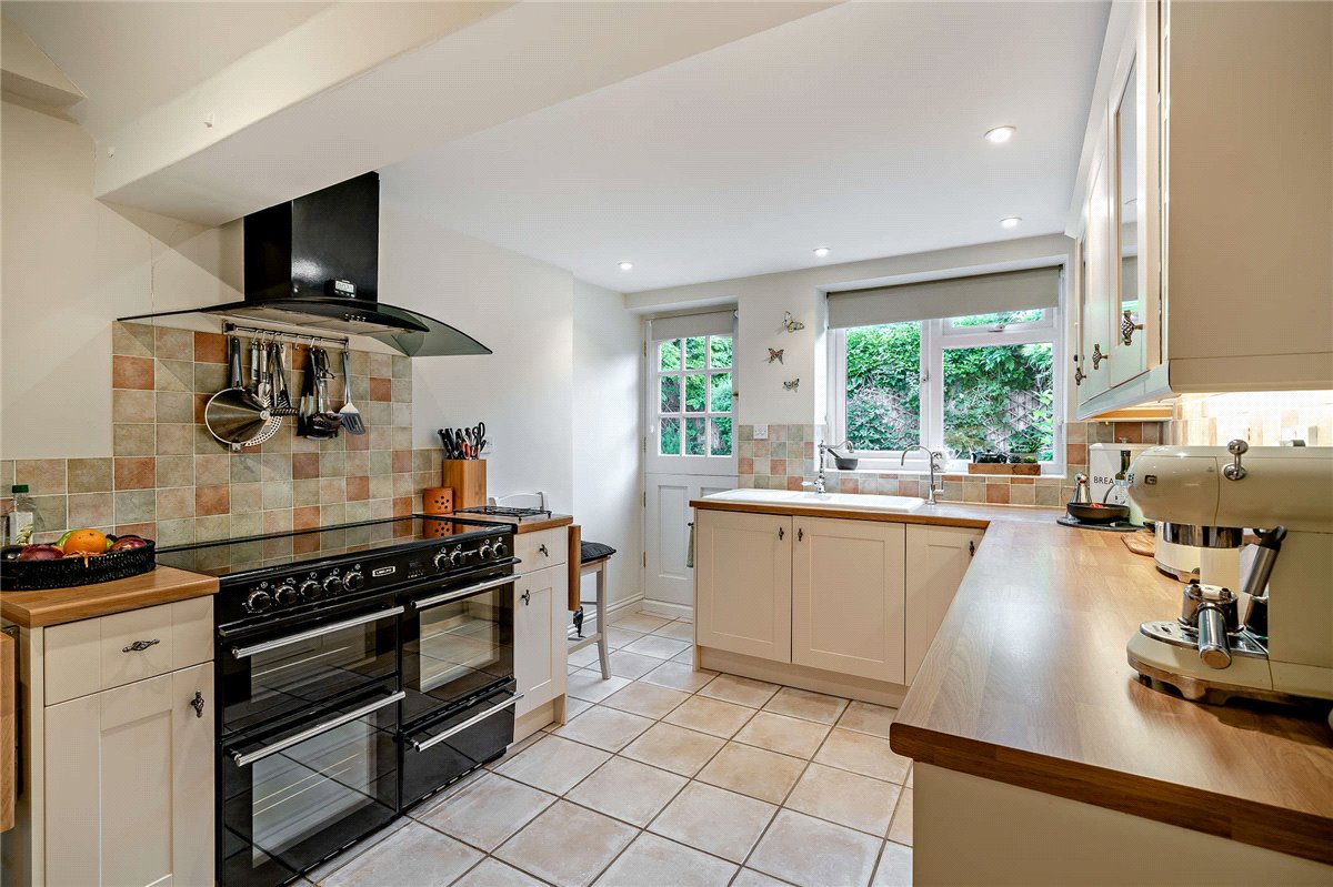 2 bedroom Bungalow, Ridgeway Close, Hermitage, RG18 - Sold, Image 17