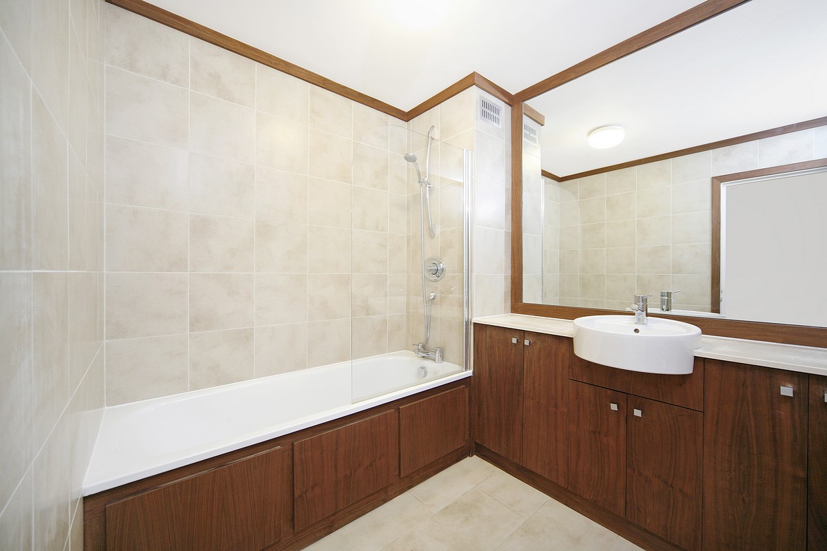 2 bedroom Flat, Fulham Road, Chelsea, SW3 - Available, Image 9