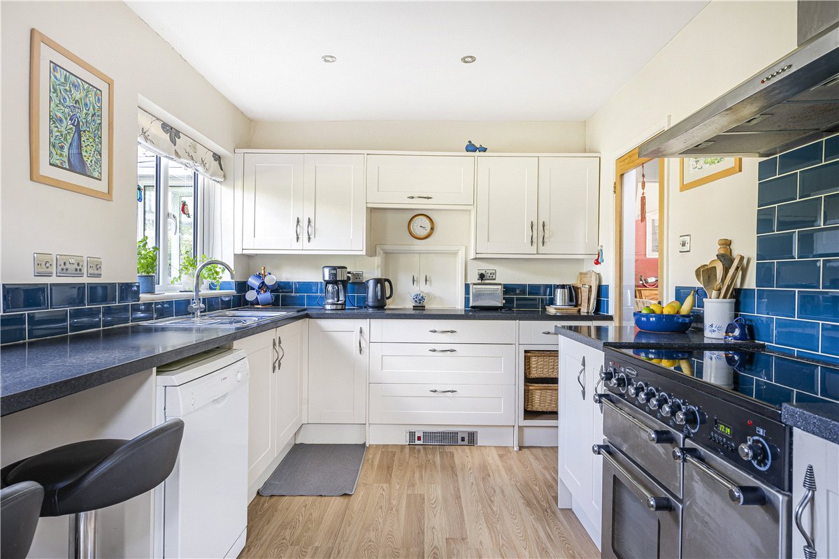 4 bedroom House, Bellamy Close, Southmoor, OX13 - Sold, Image 2