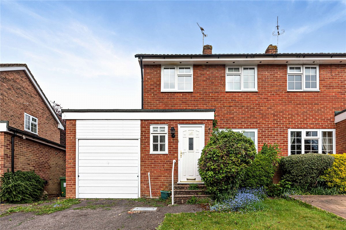 3 bedroom House, Harwood Rise, Woolton Hill, RG20 - Sold