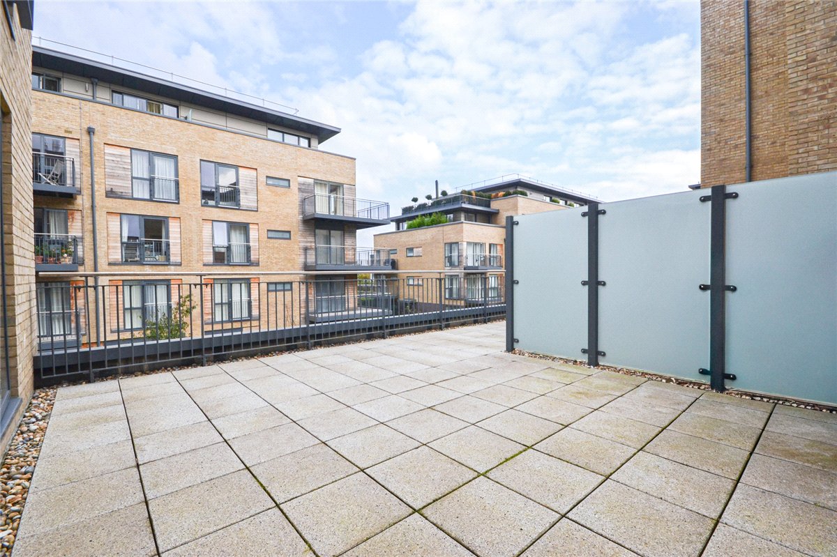 2 bedroom Flat, Newton Court, Kingsley Walk, CB5 - , Image 7
