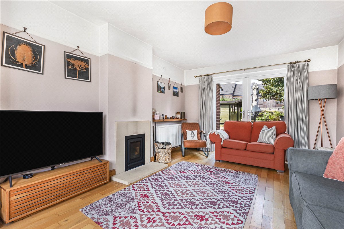 3 bedroom House, St. Margarets Mead, Marlborough, SN8 - Available, Image 15