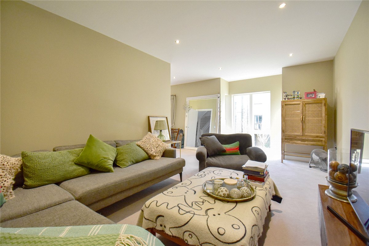 4 bedroom House, Knightly Avenue, Cambridge, CB2 - , Image 8