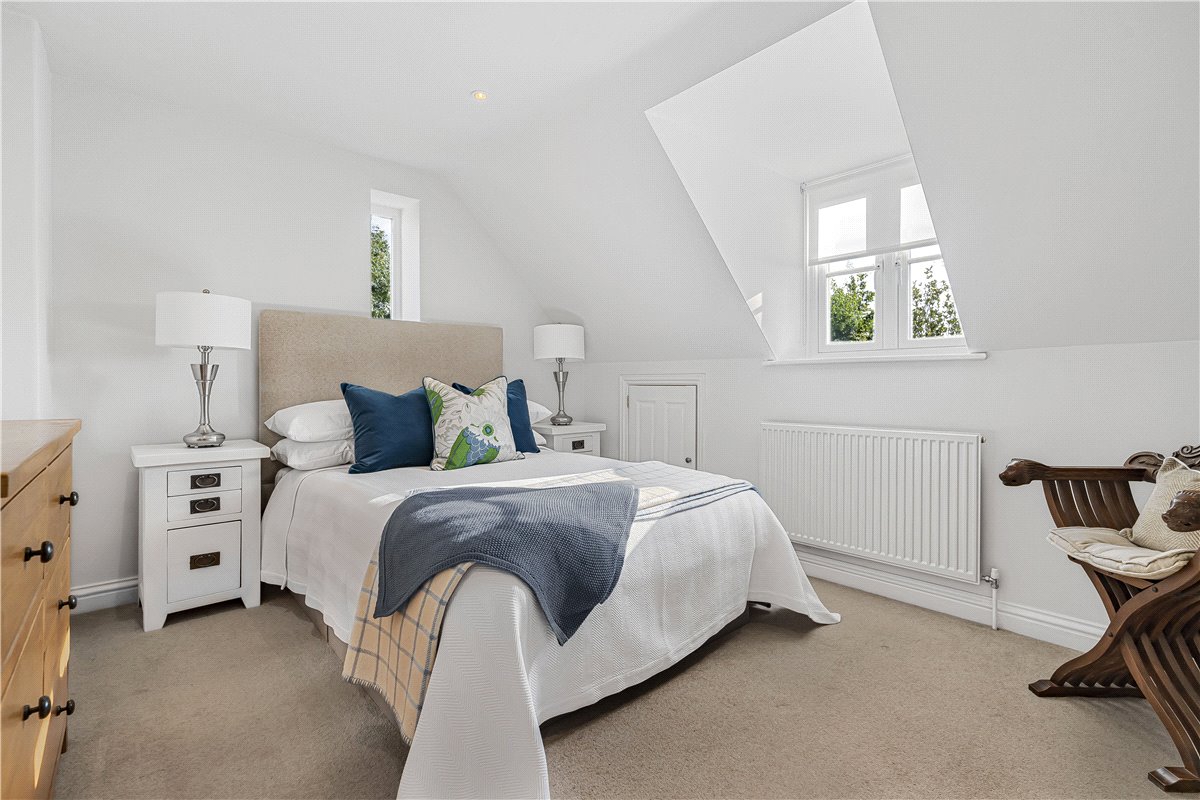 4 bedroom House, Shepherds Close, Weston-on-the-Green, OX25 - Sold STC, Image 8