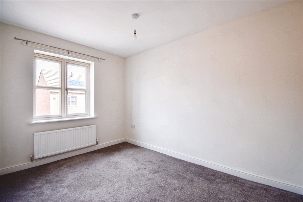 3 bedroom House, Swift Way, Castleford, WF10 - Let Agreed, Image 9