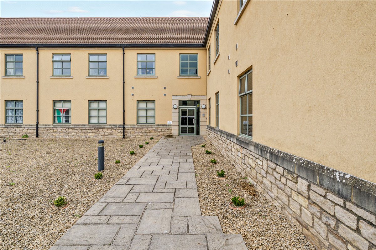 2 bedroom Flat, River Place, Bath, BA2 - , Image 3