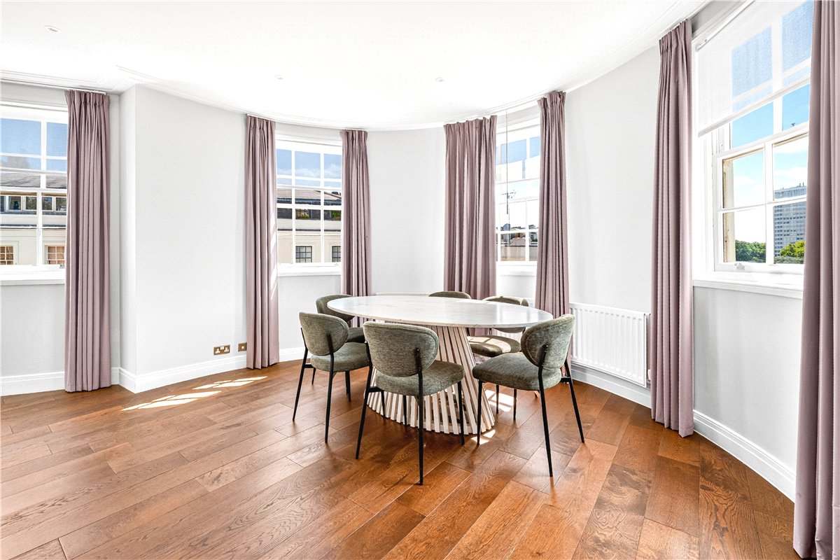 3 bedroom Flat, Gloucester Square, Paddington, W2 - Available, Image 1