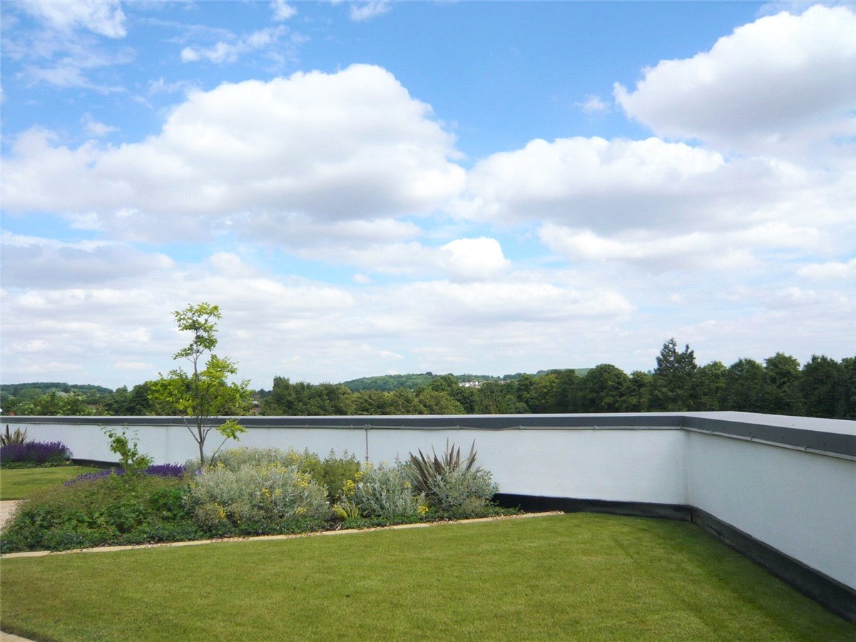 2 bedroom Flat, Park Way, Newbury, RG14 - Let Agreed, Image 4