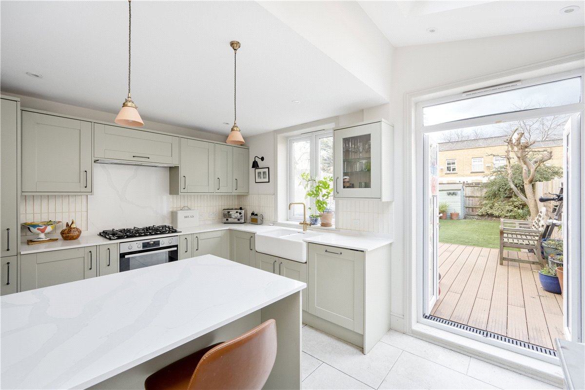 3 bedroom House, Burntwood Lane, Wandsworth, SW17 - Sold