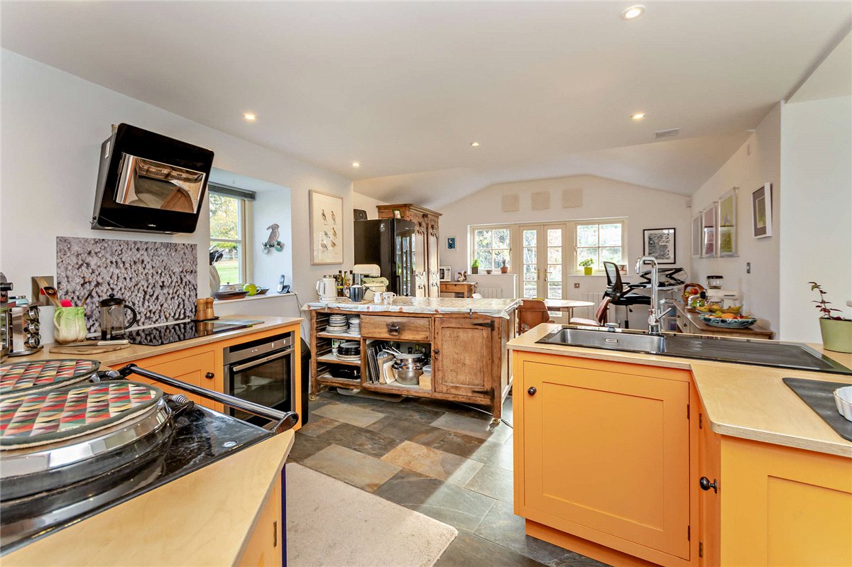 3 bedroom Cottage, Eastbury, Hungerford, RG17 - Sold