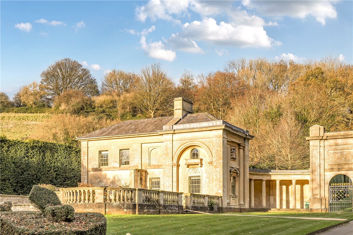 3 bedroom House, Badminton Road, Old Sodbury, BS37 - 