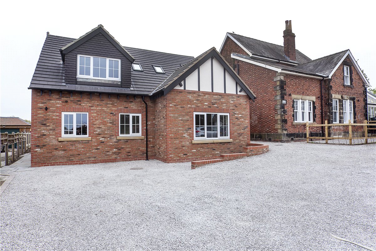3 bedroom House, Station Road, Upper Poppleton, YO26 - 