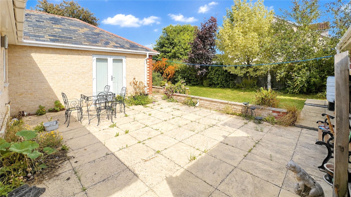 4 bedroom Bungalow, High Street, Longstanton, CB24 - Available, Image 13