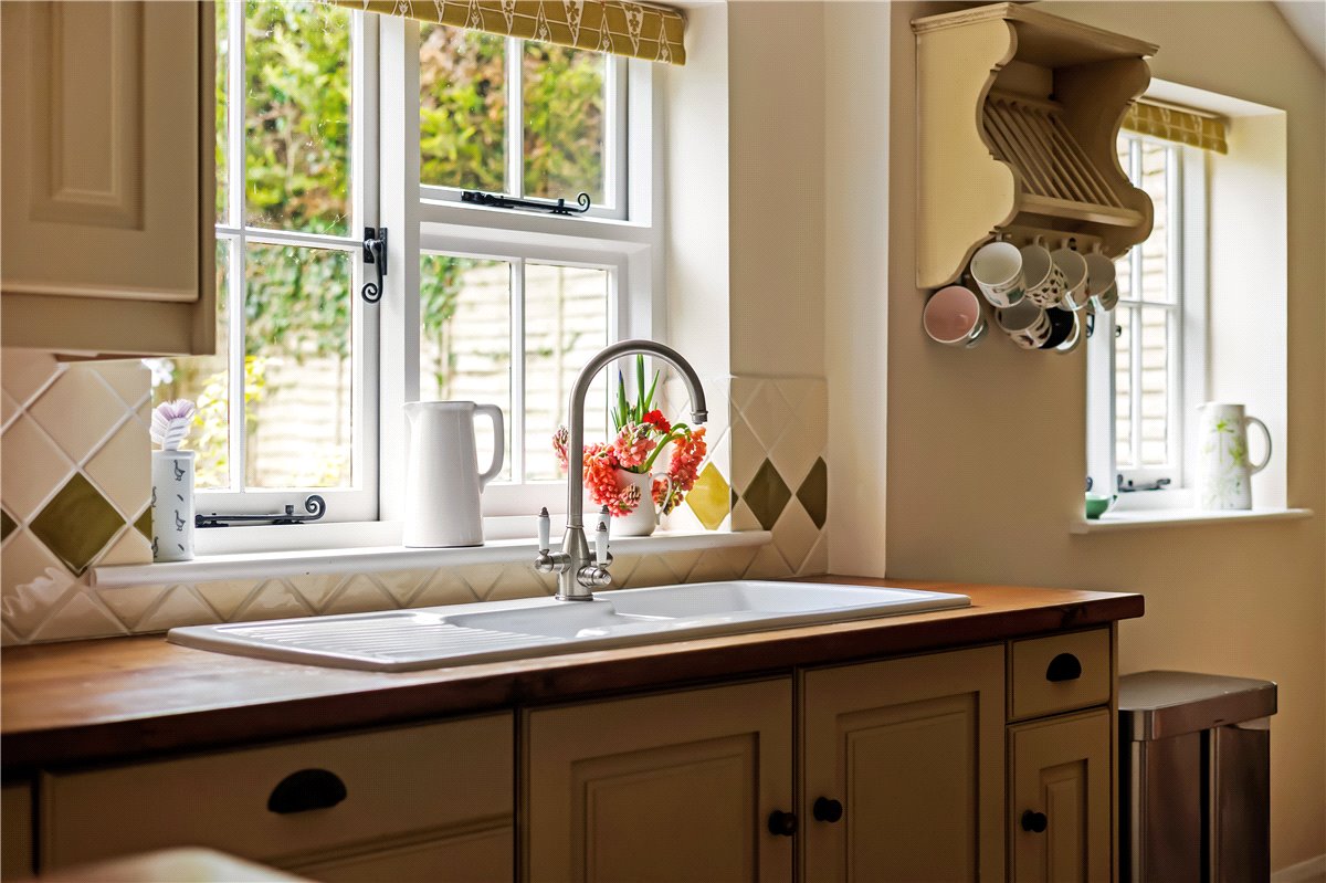 4 bedroom House, East Grafton, Marlborough, SN8 - Sold, Image 23