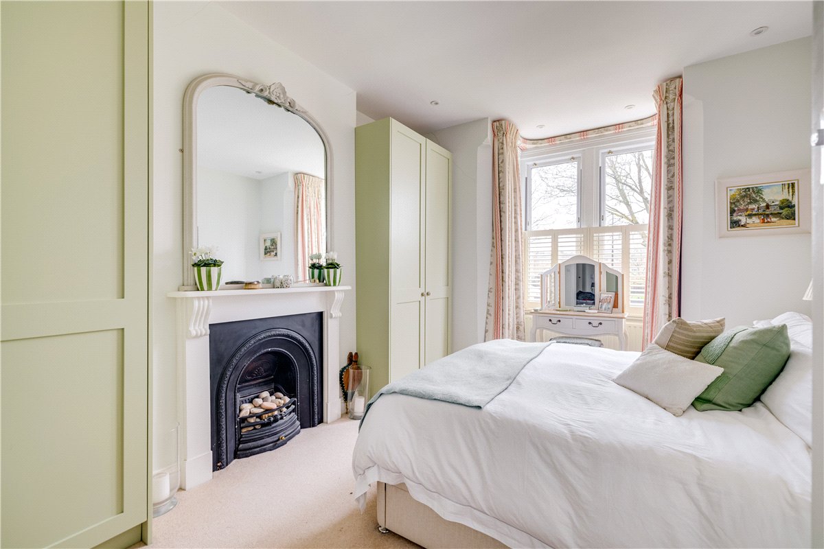 2 bedroom Flat, Birdhurst Road, London, SW18 - Available, Image 15