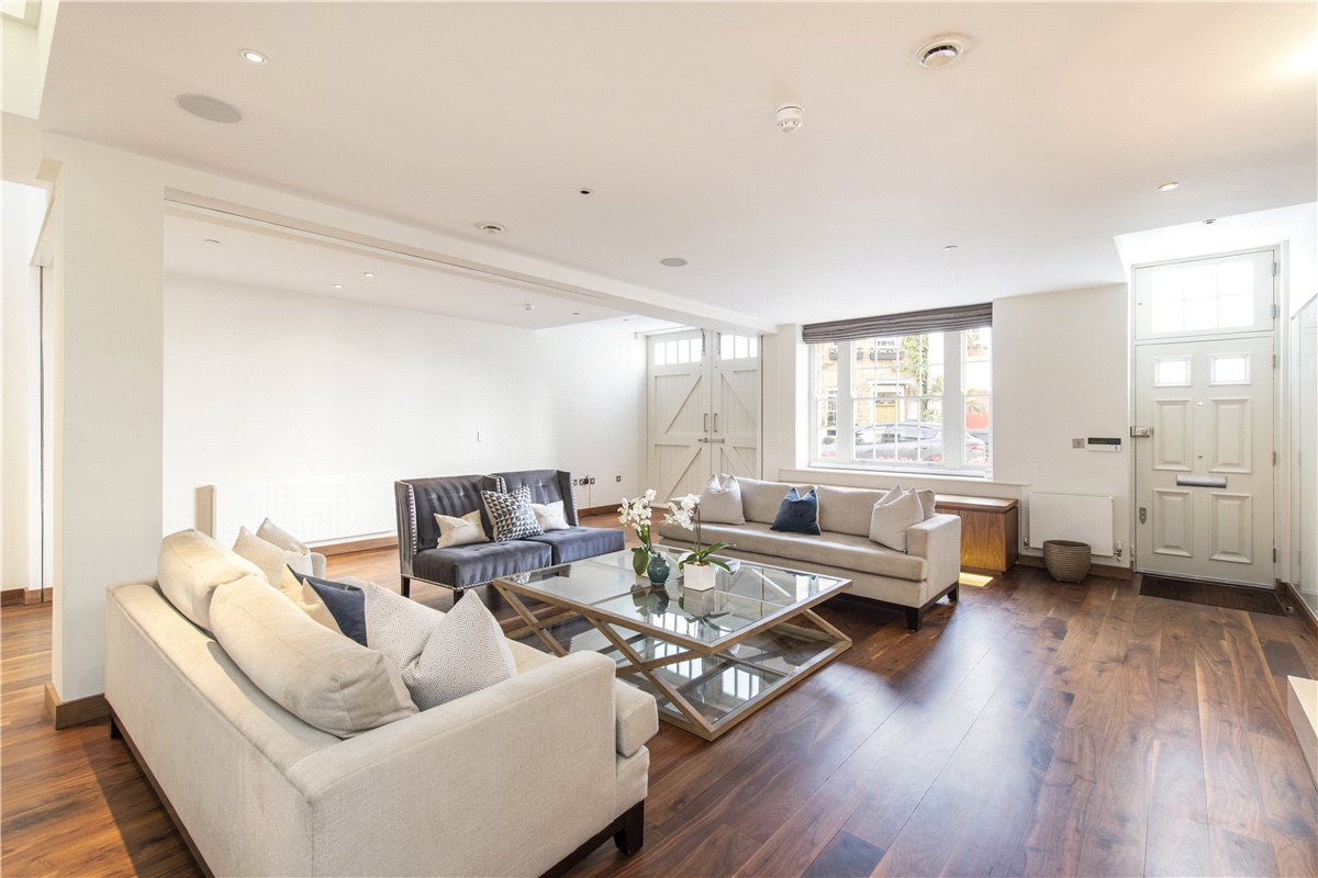 3 bedroom House, Wilton Row, Knightsbridge, SW1X - Available, Image 18