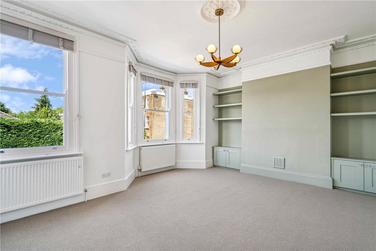 3 bedroom Flat, Westcroft Square, London, W6 - Available