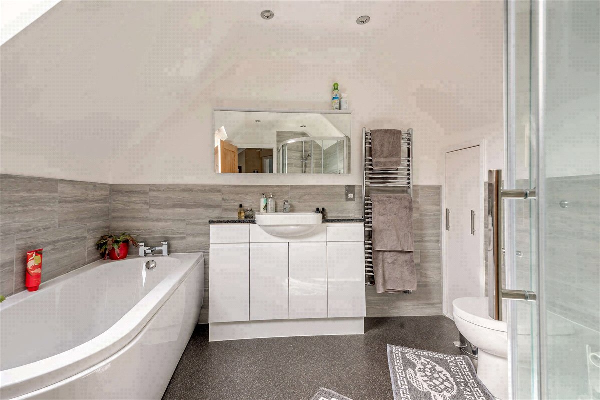 4 bedroom House, Oxford Road, Donnington, RG14 - Sold STC, Image 13