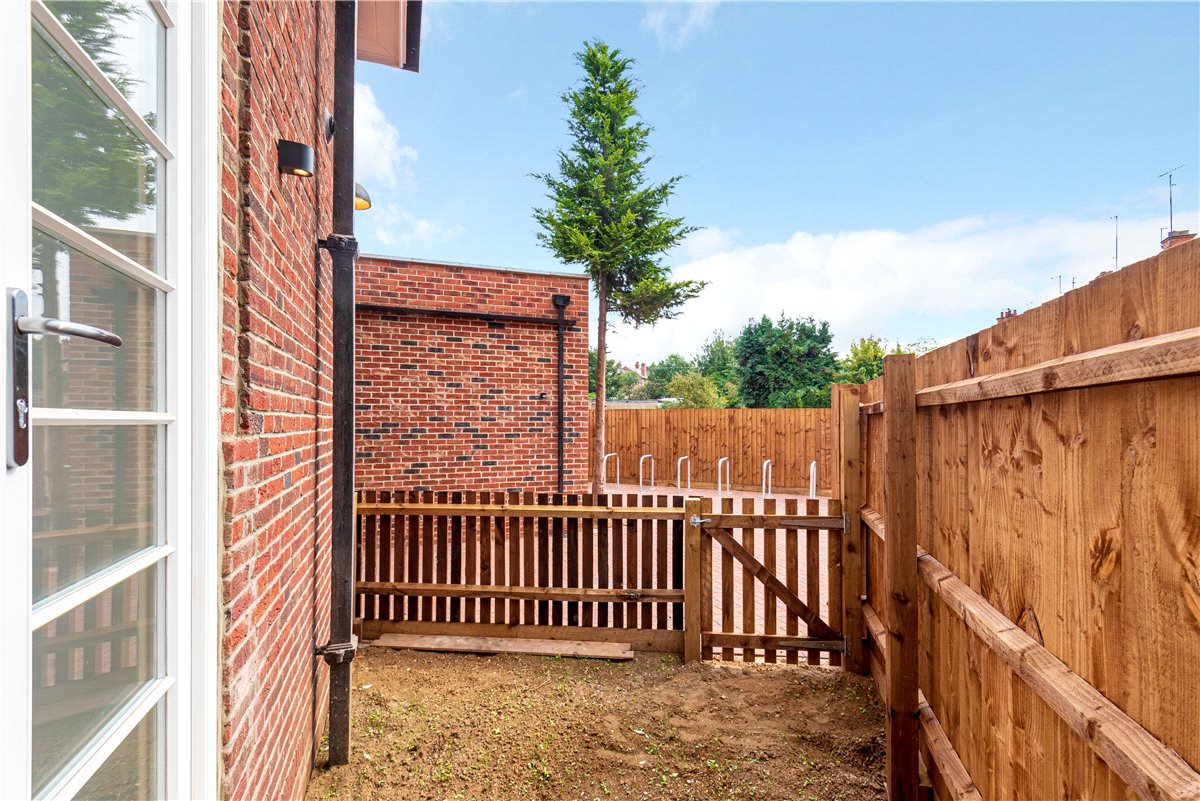 1 bedroom Flat, Kingsley Road, Northampton, NN2 - , Image 11