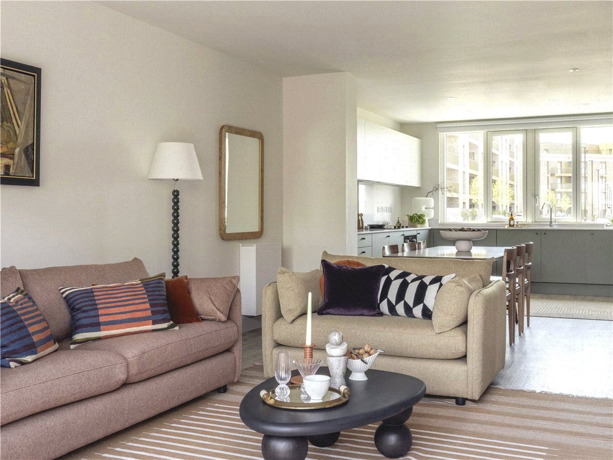 3 bedroom House, Milne Avenue, Cambridge, CB3 - Available, Image 2