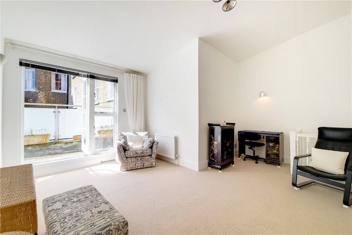 2 bedroom House, Wimpole Mews, Marylebone, W1G - Available