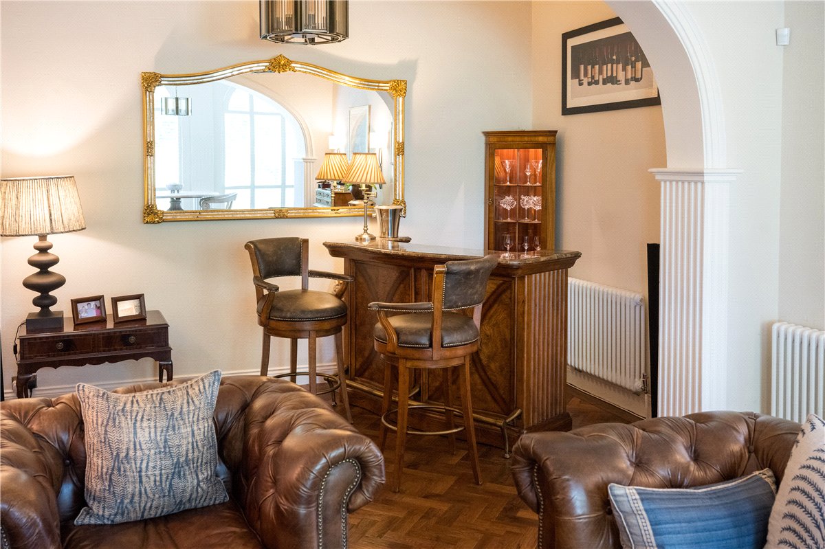 4 bedroom House, Windsor Court, West Park, HG1 - Available, Image 6