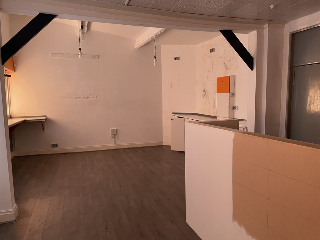 576 Sq Ft, 21-25 Headingley Lane, Leeds, LS6 - Available, Image 3