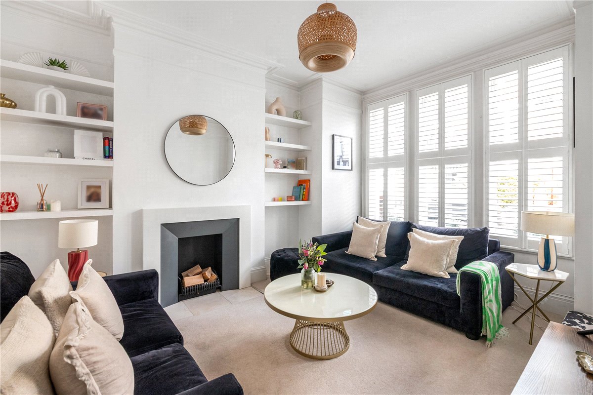 2 bedroom Maisonette, Yukon Road, London, SW12 - Available