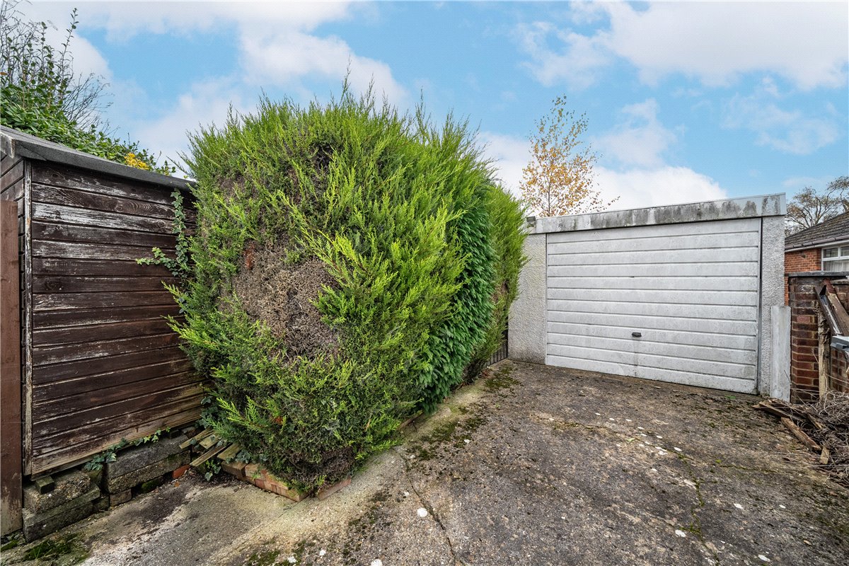 3 bedroom Bungalow, Rogers Road, Bishopstoke, SO50 - Sold, Image 12