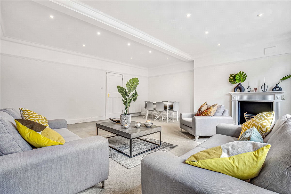 3 bedroom Maisonette, Wimpole Street, Marylebone, W1G - Let Agreed
