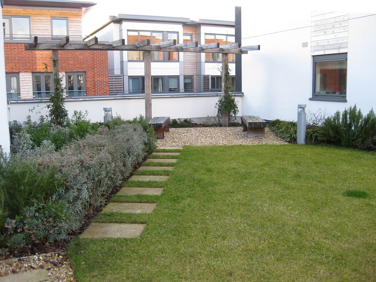 2 bedroom Flat, Park Way, Newbury, RG14 - Let Agreed, Image 9