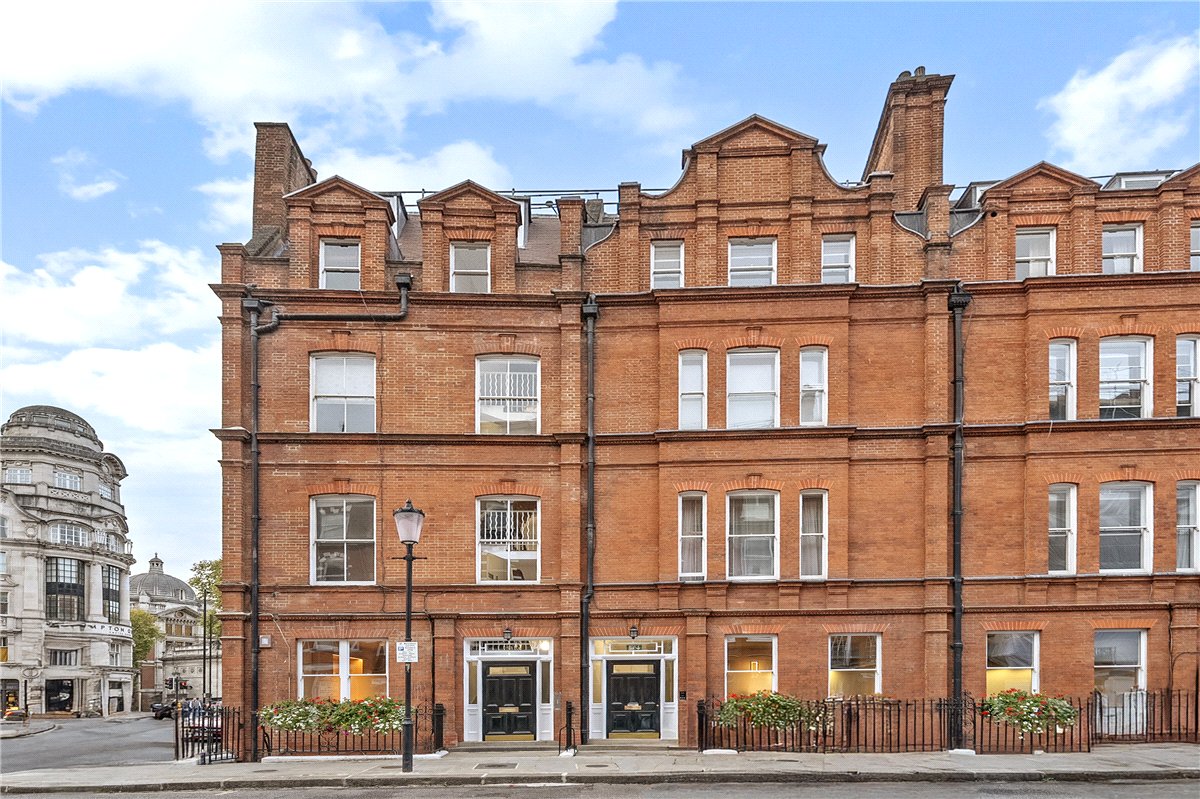 4 bedroom Maisonette, Egerton Gardens, Knightsbridge, SW3 - Available, Image 20