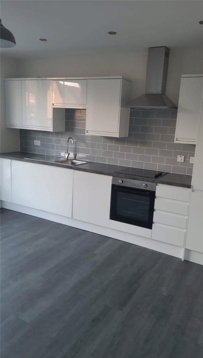 2 bedroom Flat, The Village, Haxby, YO32 - , Image 2
