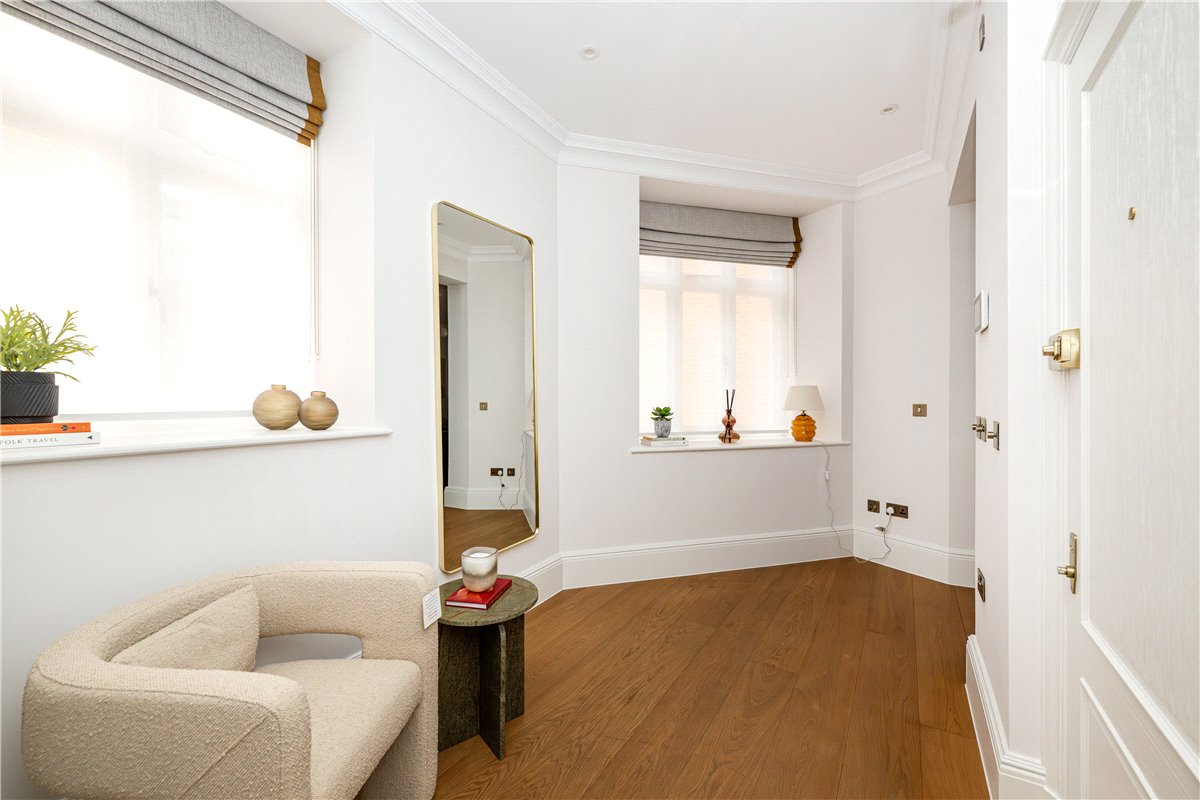 2 bedroom Flat, Stratton Street, London, W1J - Available, Image 11