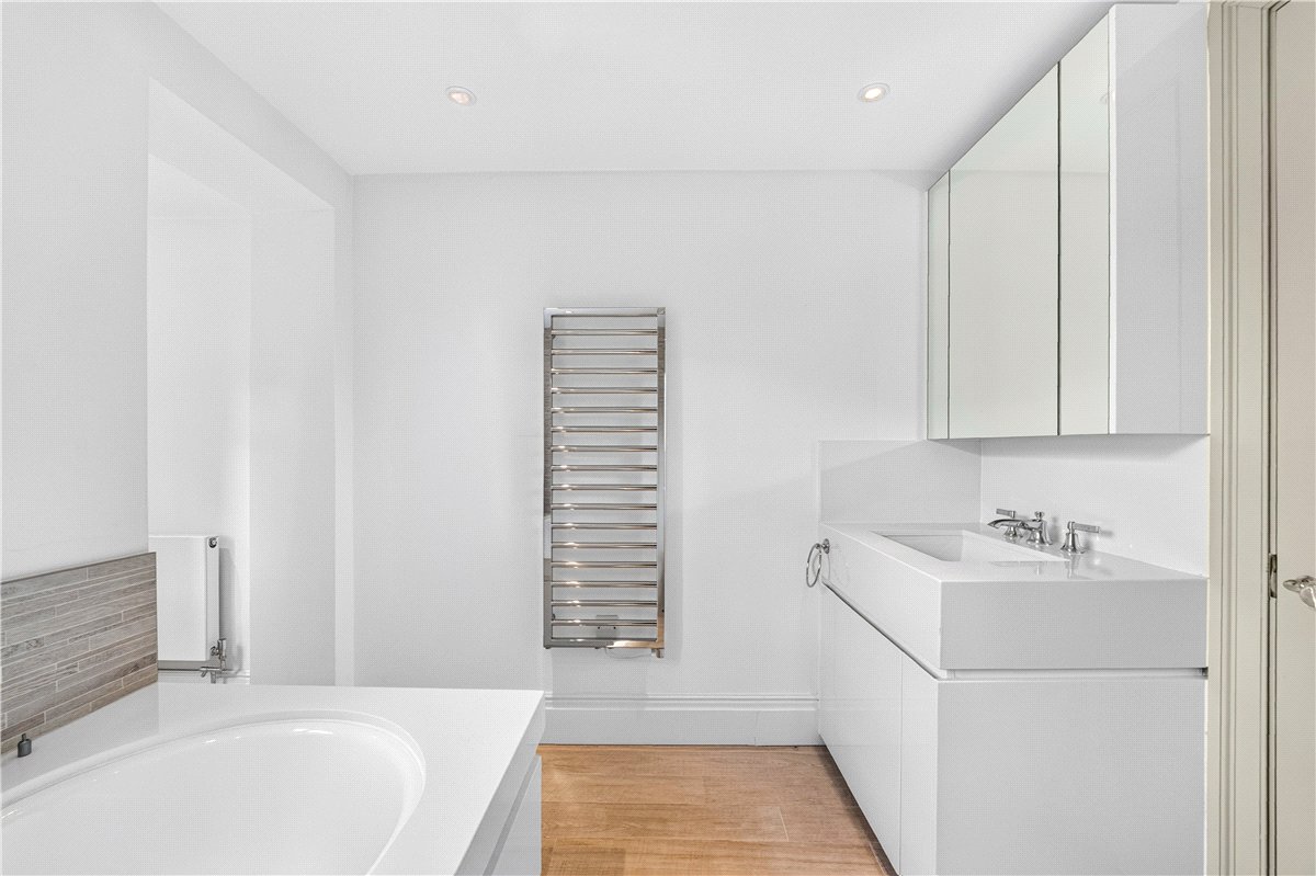 3 bedroom Flat, Addison Road, Holland Park, W14 - Available, Image 10