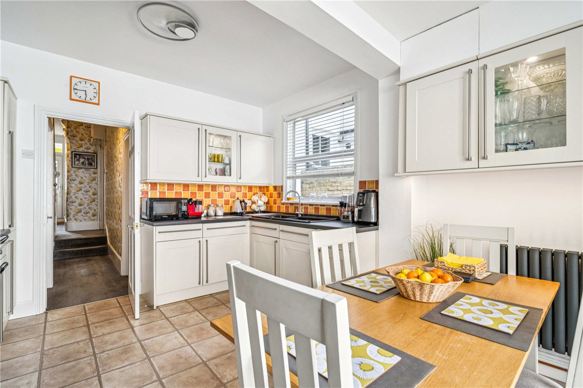 3 bedroom House, Lysia Street, London, SW6 - Available, Image 2