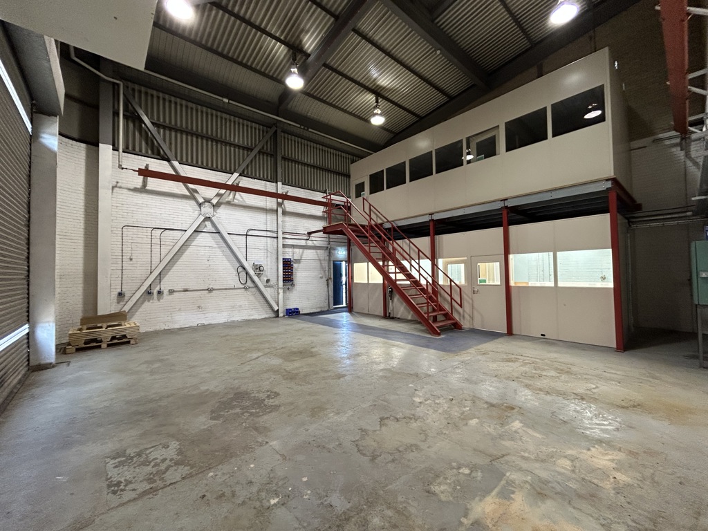 2001 Sq Ft, Melton Mowbray, Leicestershire, LE14 - Available