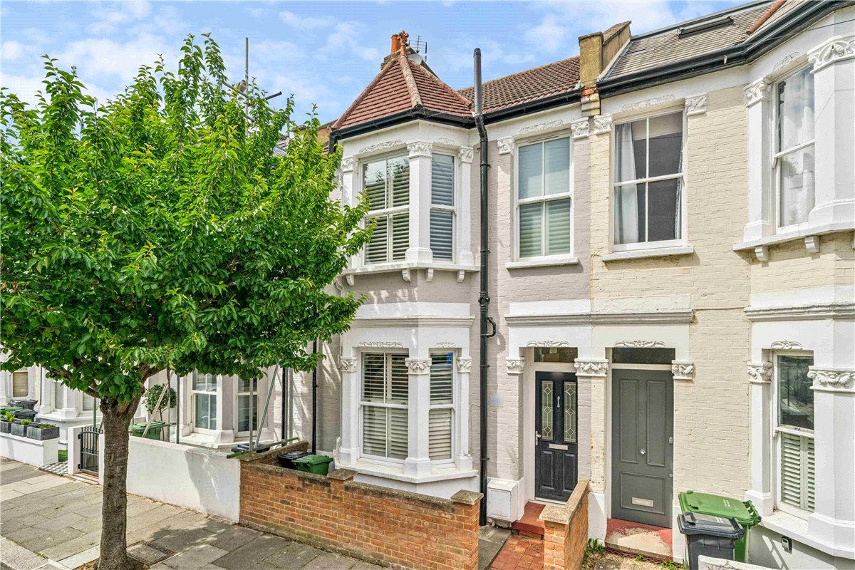 3 bedroom House, Lysia Street, London, SW6 - Available, Image 1